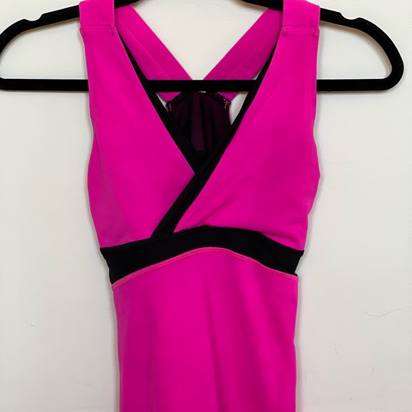 Lululemon hot exercise pink top - Picture 2 of 3